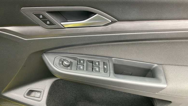 Volkswagen Golf 1.4 TSI eHybrid Style 5dr DSG Hatchback